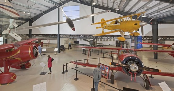 See the Museum of Flying of Santa Monica 